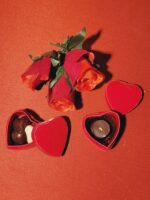 Ecrin velours mini Cœur avec bonbon – Image 4